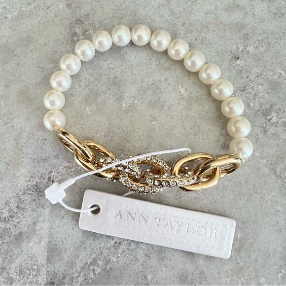Ann Taylor Jewelry - Ann Taylor gold chain pearl stretch bracelet elegant formal NWT